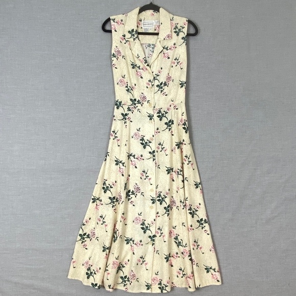 Karin Stevens Ivory Floral Maxi Dress - Picture 1 of 12